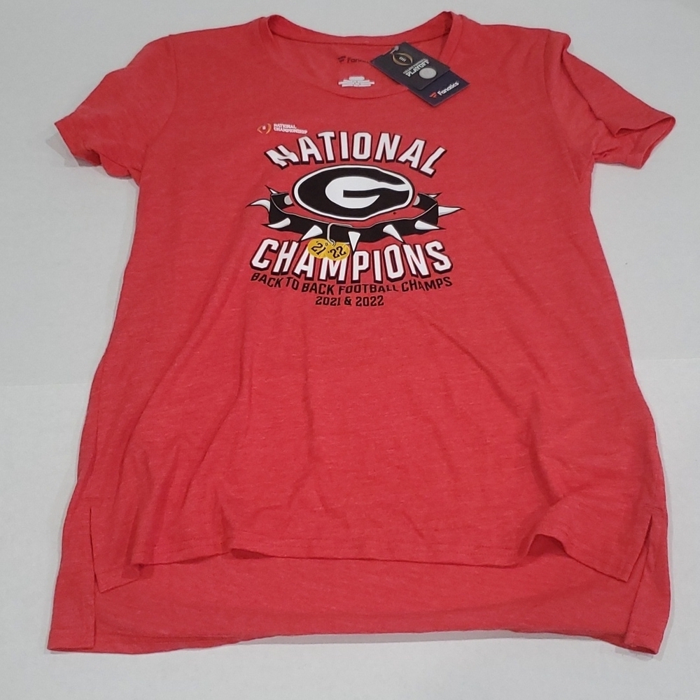 NWT UNIVERSITY OF GEORGIA WOMENS T SHIRT SIZE MEDIUM